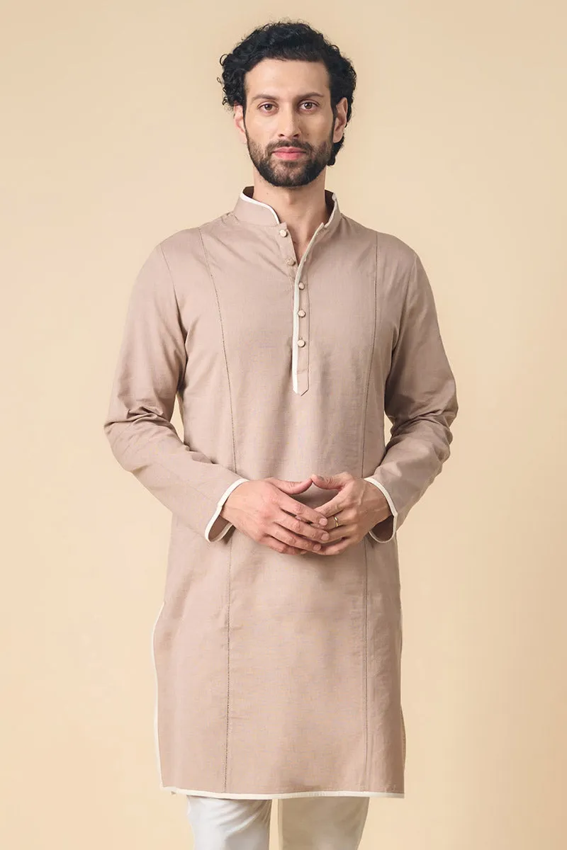 Beige Kurta With Contrast Edge Detailing