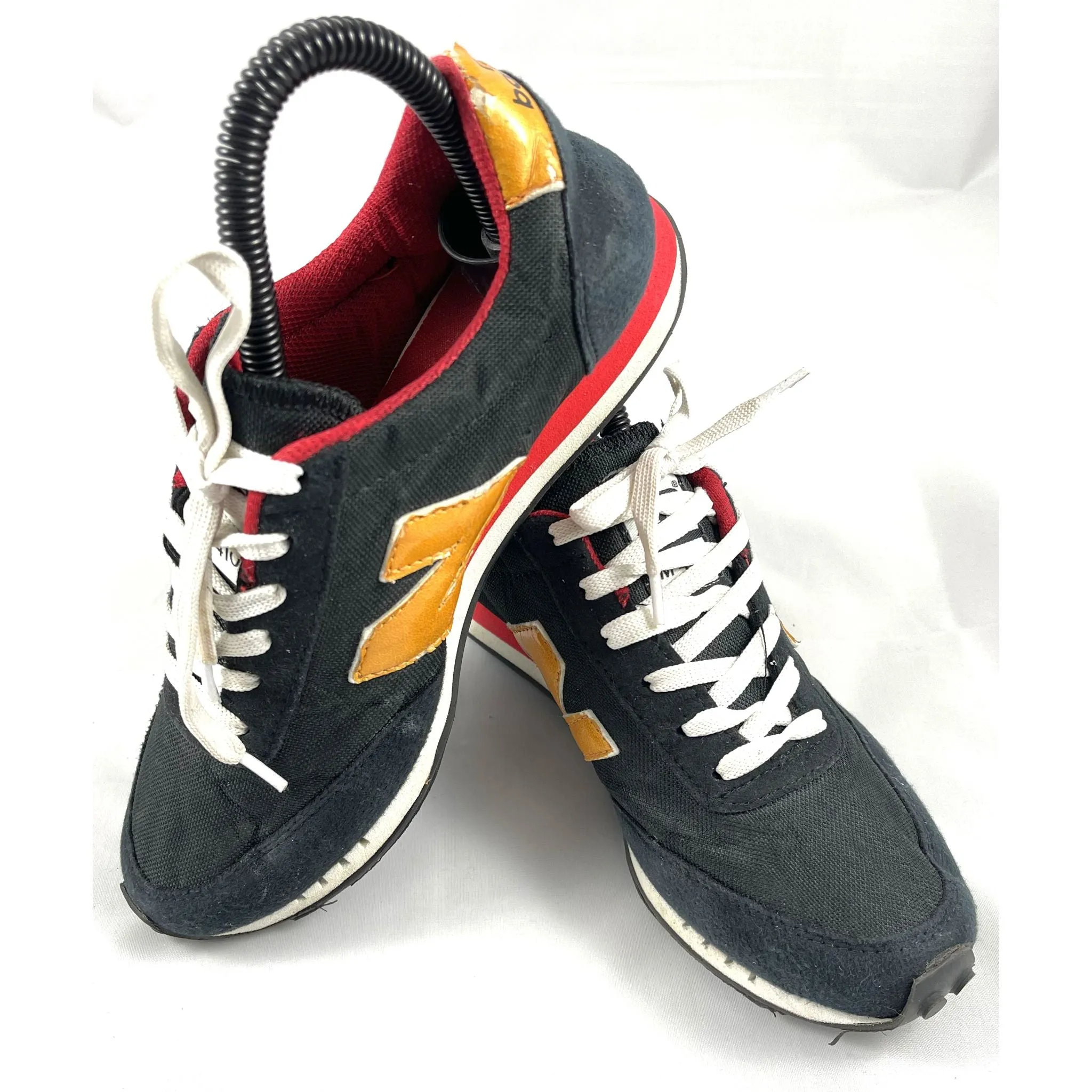 Black New Balance