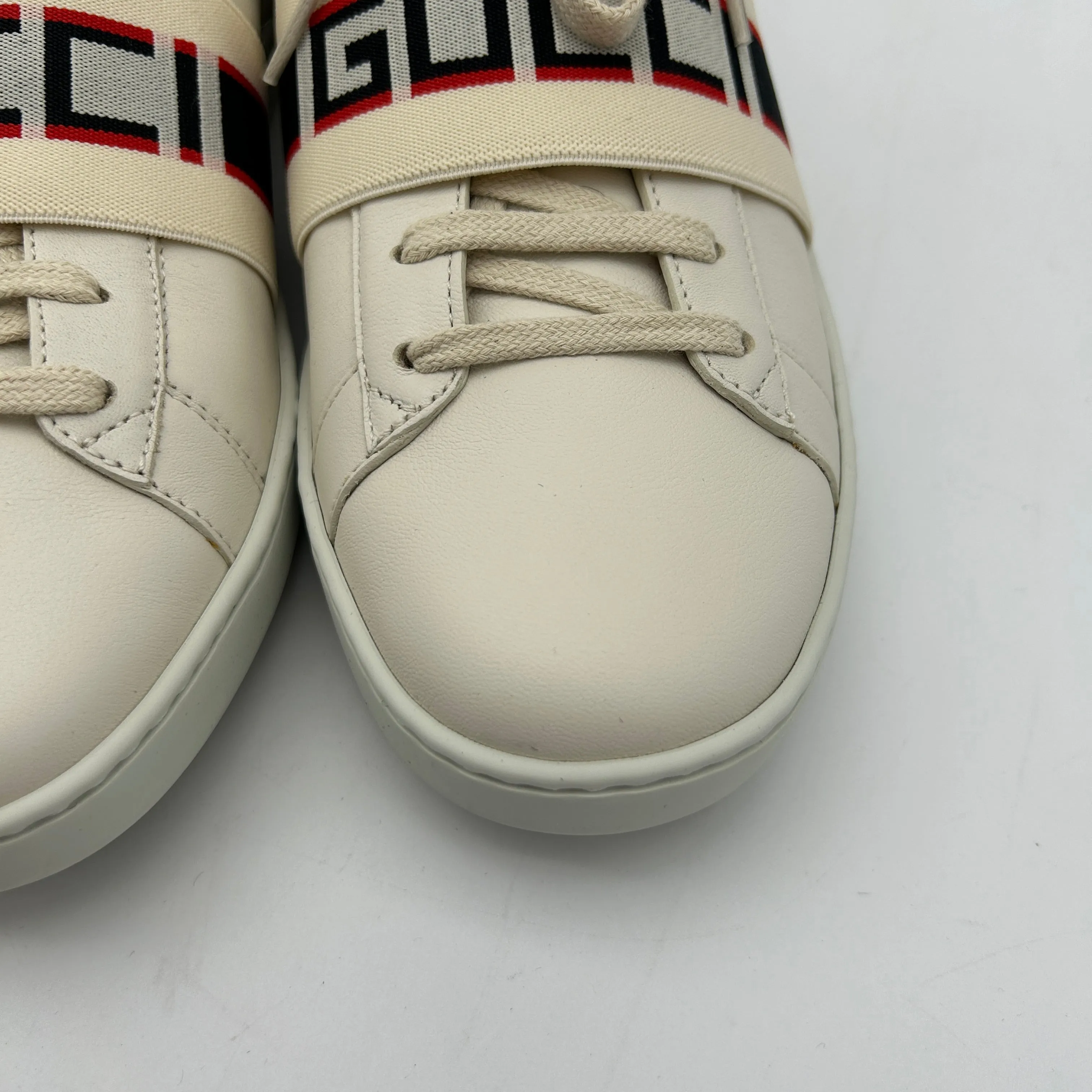 Gucci White Leather Logo Band Ace Sneakers 24120204