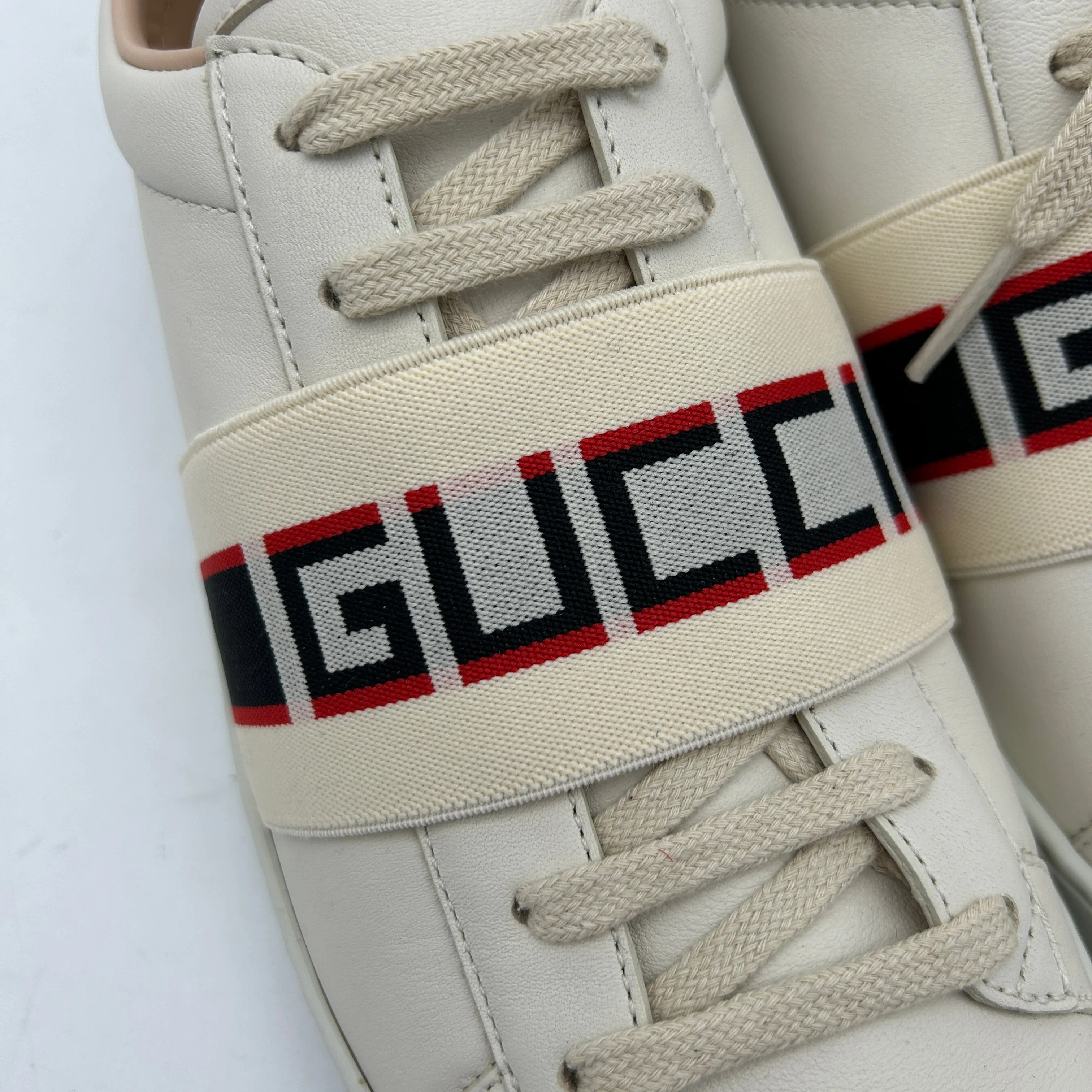 Gucci White Leather Logo Band Ace Sneakers 24120204