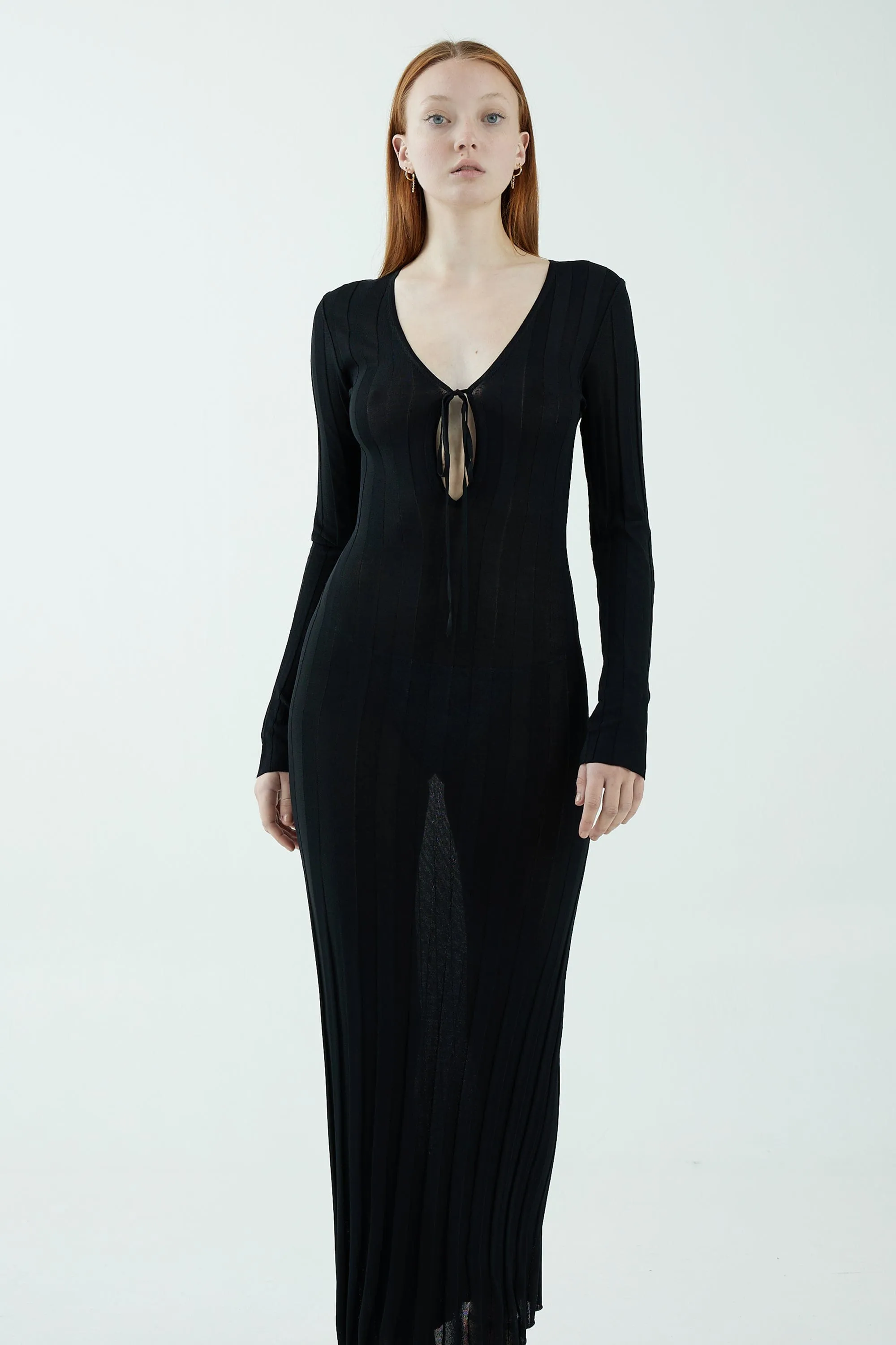 LIAISON KNIT KEYHOLE MAXI DRESS | BLACK