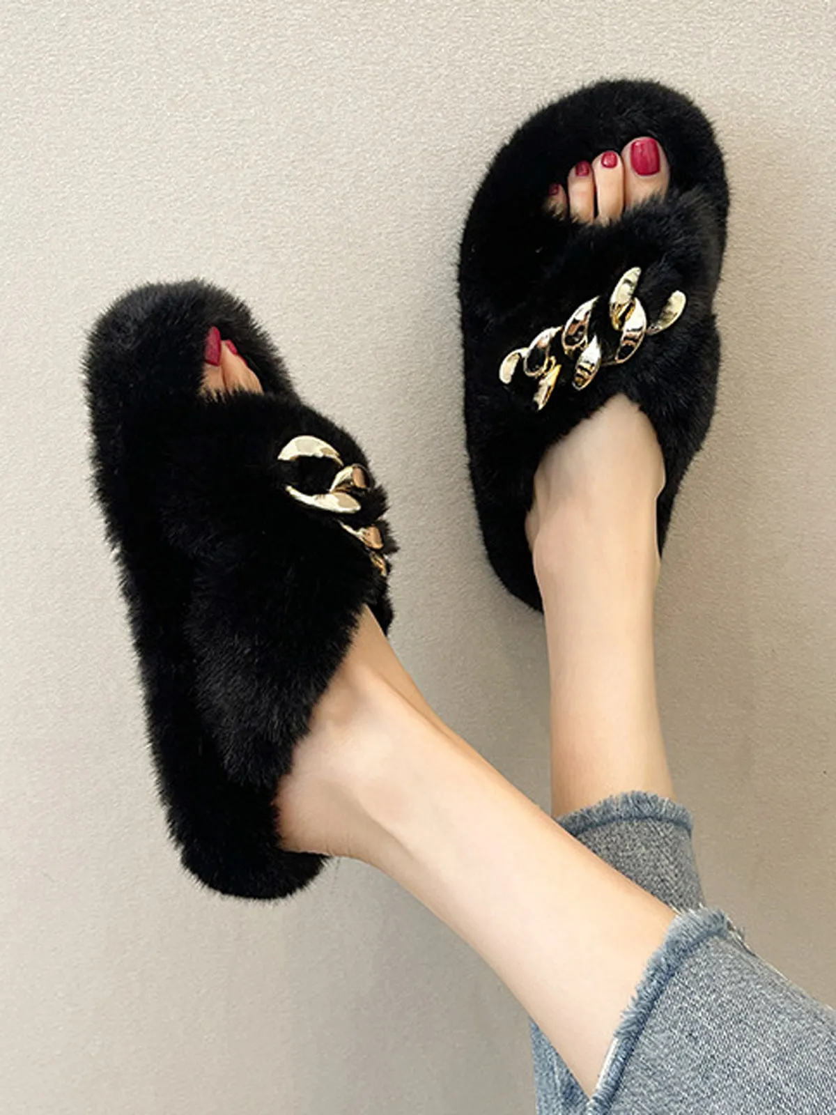Metal Chain Warm Slippers - Black