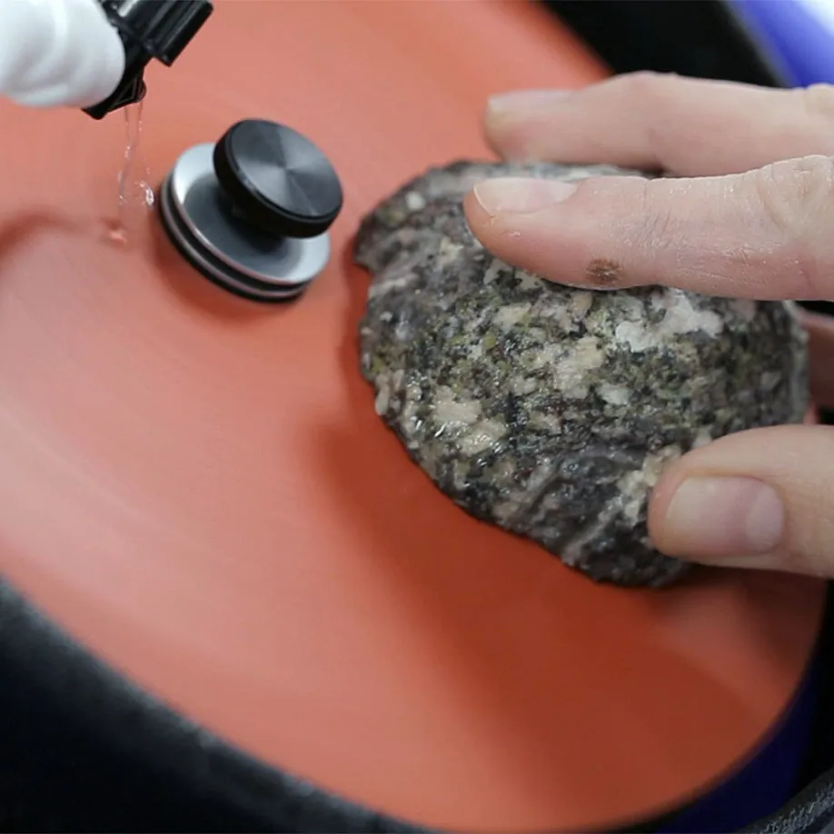 Slant Cabber (rock/mineral model)
